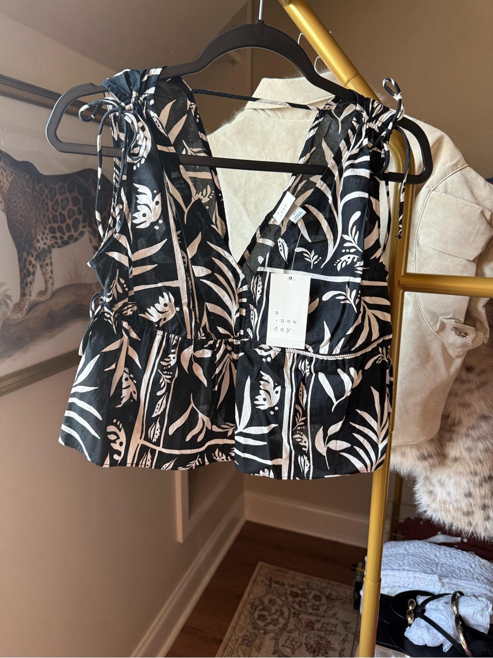 Target Black & Cream Leaf-Print Tie-Shoulder Peplum Camisole